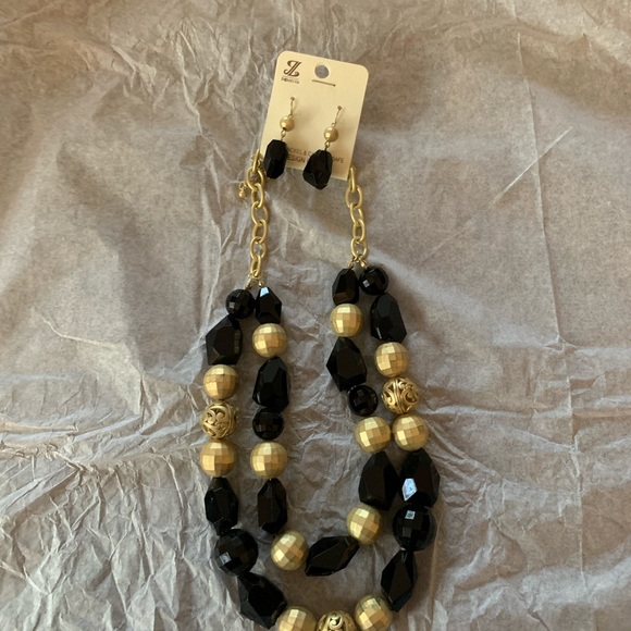 Black & Gold Necklace and Earring Set - Picture 7 of 7